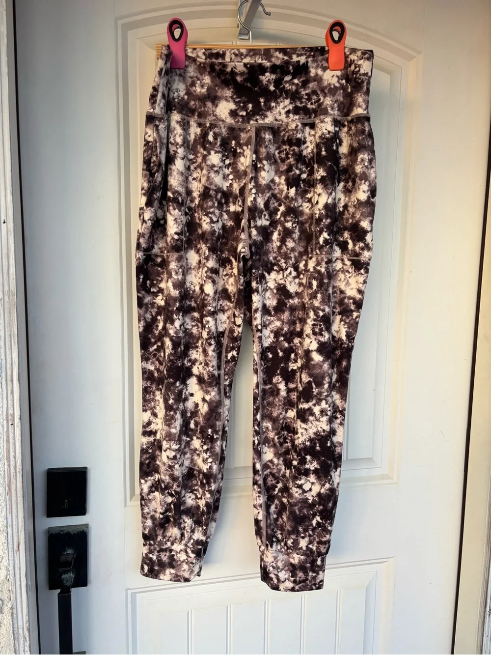 Athleta Tie-Dye Joggers in Black & Cream- size Lg